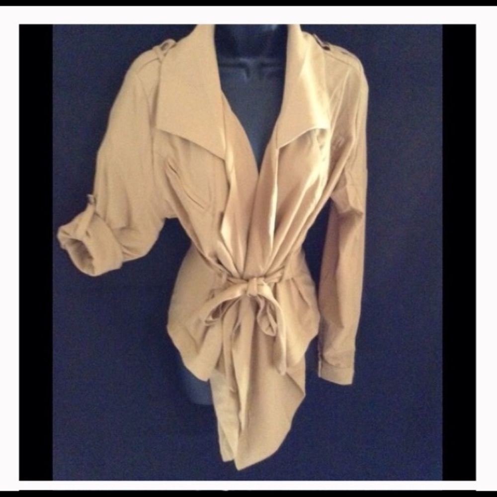 Boutique brand Camel blazer new w/o tags